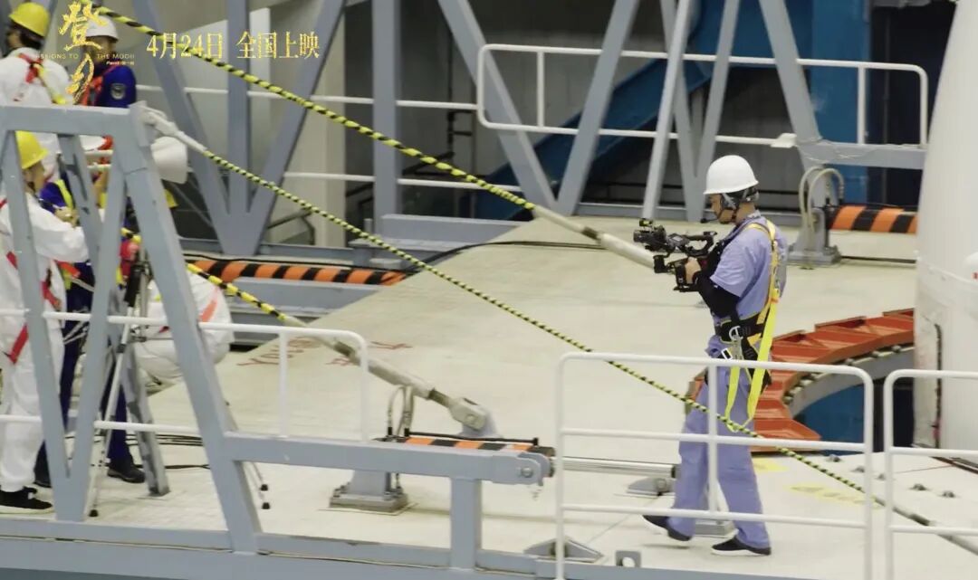 “嫦娥六号”的 53 天背后,藏着这些人一生的故事| 独家