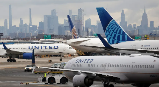 美联航CEO证实曾就合并事宜接触美航