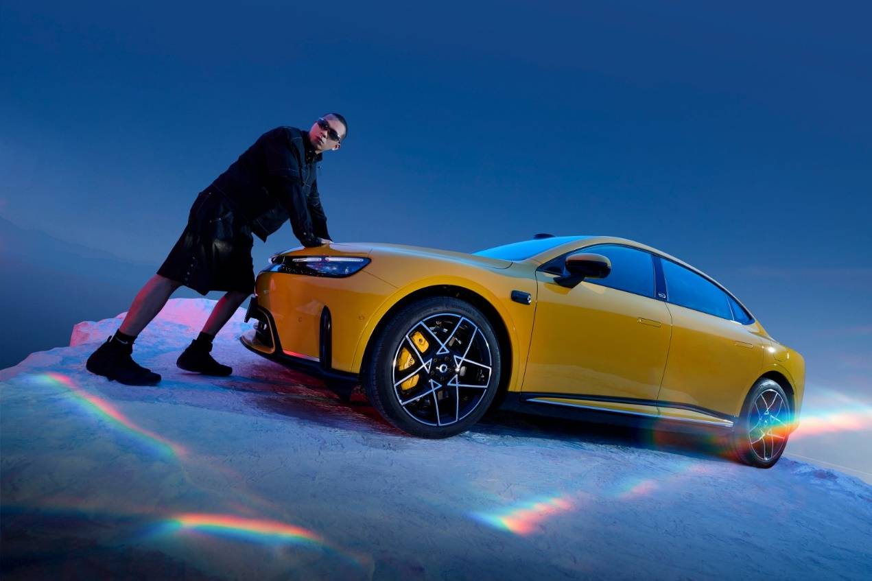 smart 精灵 6 号开启预售：从城市小车到豪华掀背，smart 变大了，也变得更复杂了丨北京车展