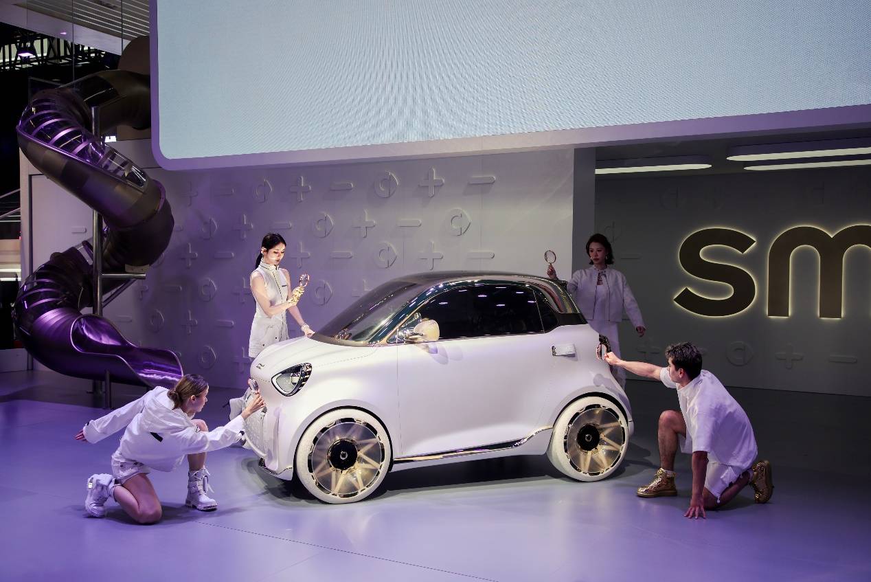 smart 精灵 6 号开启预售：从城市小车到豪华掀背，smart 变大了，也变得更复杂了丨北京车展