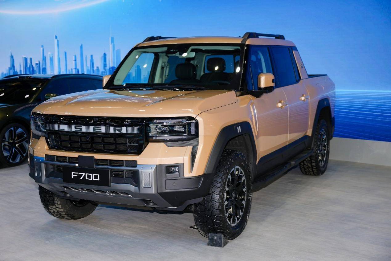 纵横在北京车展上发了 6 款新车，想要打造一个 700 系宇宙