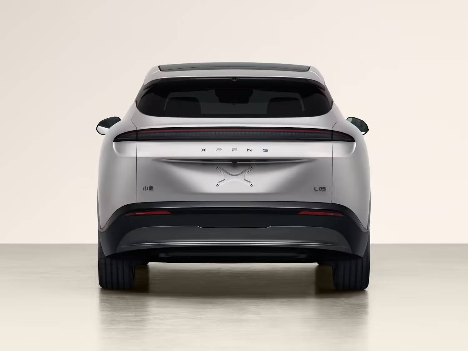 尊界首款 MPV V800 亮相工信部！理想 L6 设计焕新，小鹏发布多款 SUV 车型