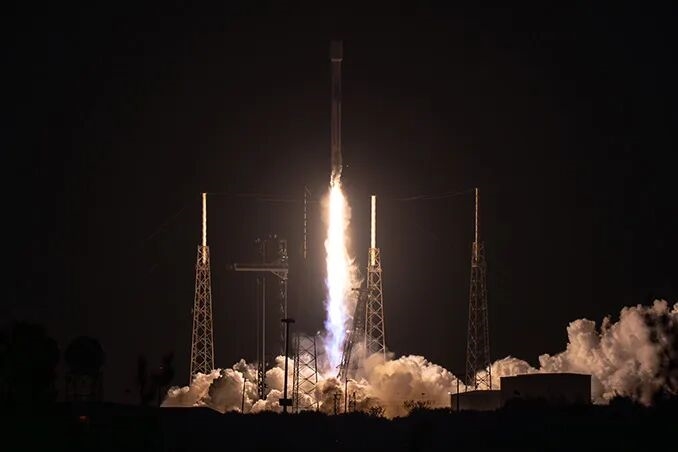 文件显示SpaceX获200亿美元过桥贷款 对其债务进行再融资