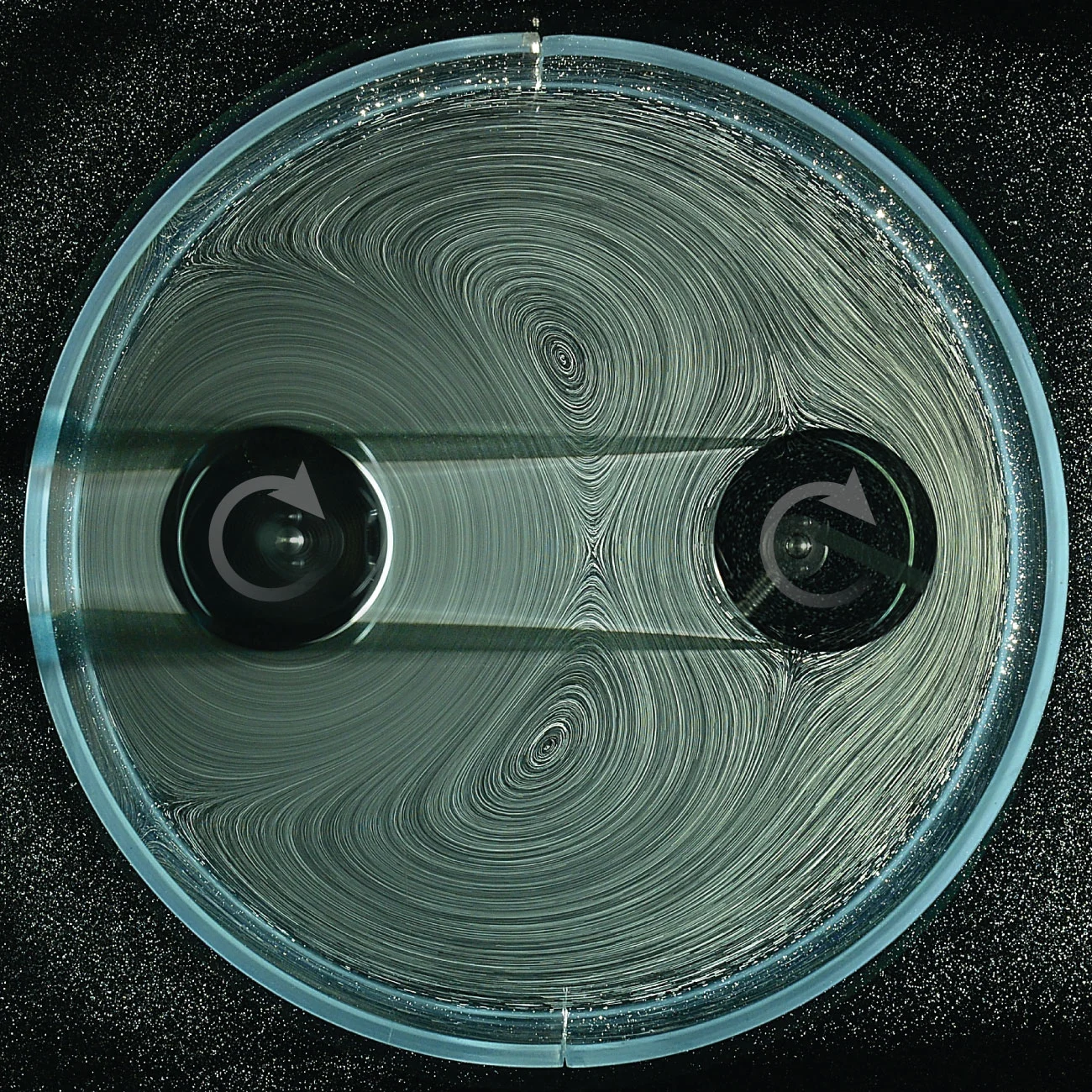 纽约大学研发“液体齿轮” 无需接触也能传递旋转动力