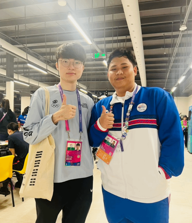 知名电竞选手致歉 曾做“眯眯眼”动作涉嫌种族歧视