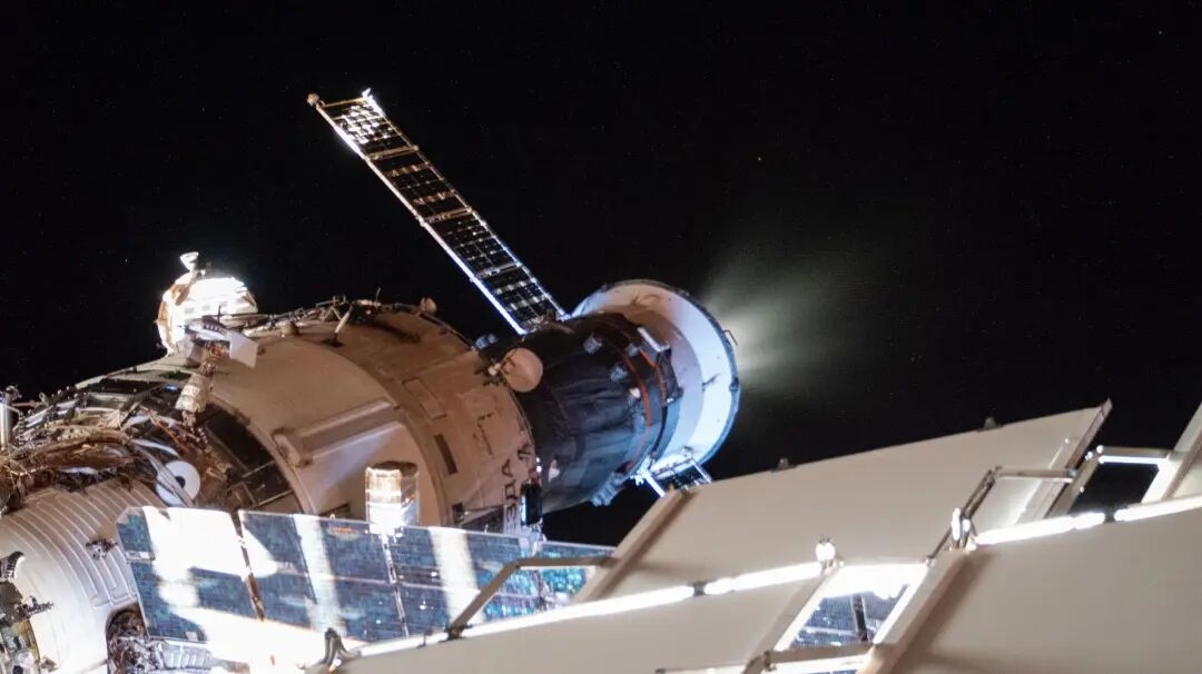 俄罗斯发射进步号飞船 为国际空间站送去2.5吨物资