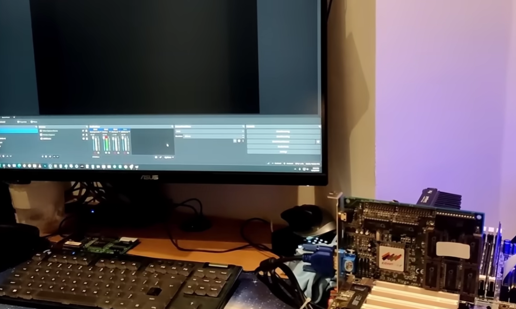 发烧友破解S3显卡30年画面顽疾 终于能显示纯黑了