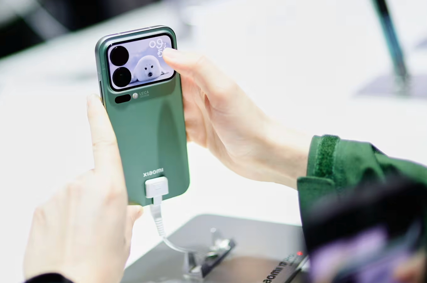 金融时报：小米携高端电动车进军欧洲 叫板马斯克胜算几何？