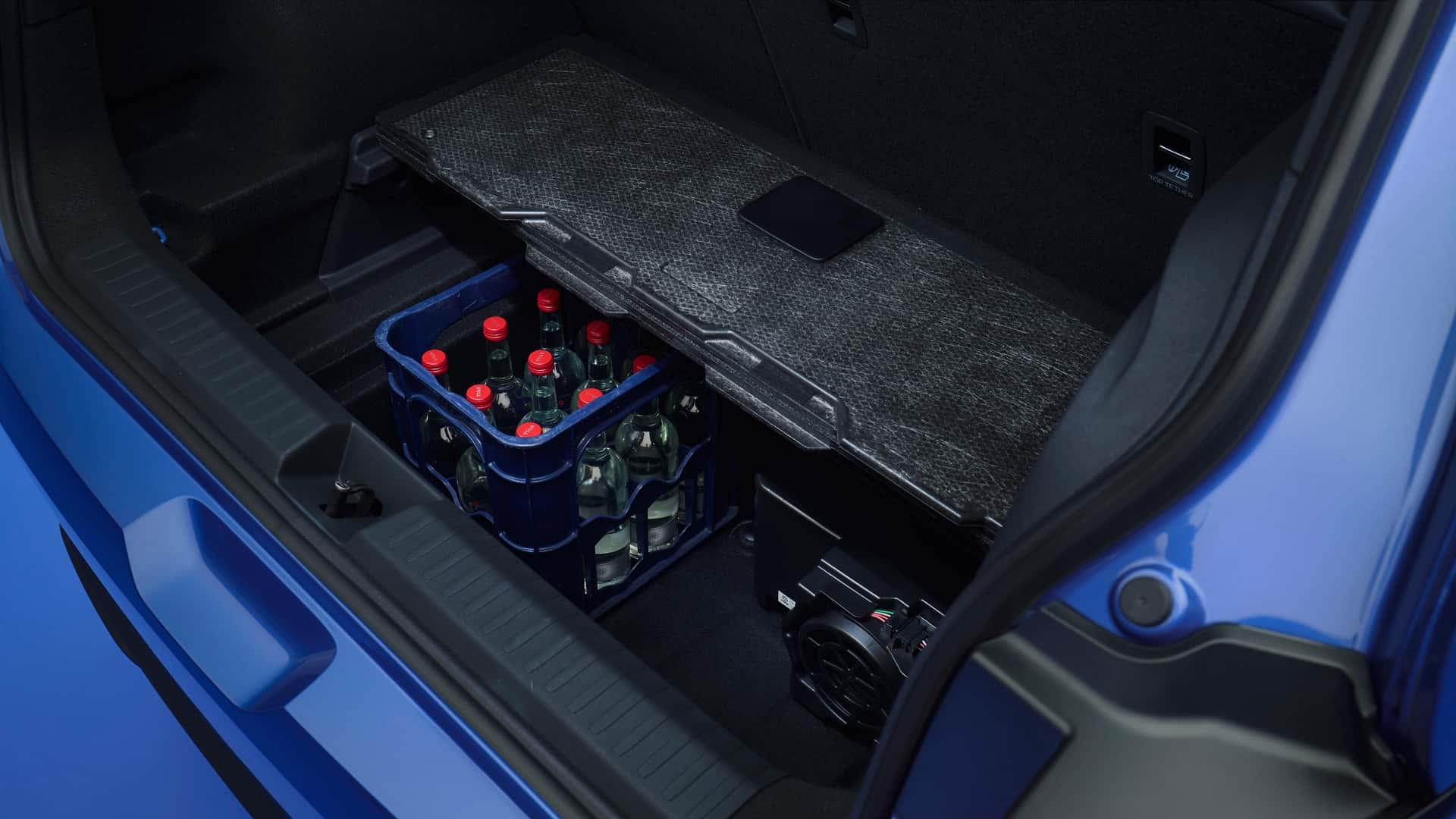 经典小车电动化重生 大众ID.Polo正式发布：实体按键管够