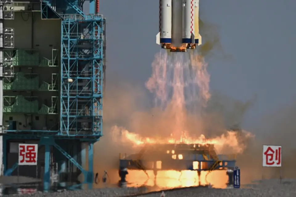 华尔街日报：美国会在太空竞赛中输给中国吗？