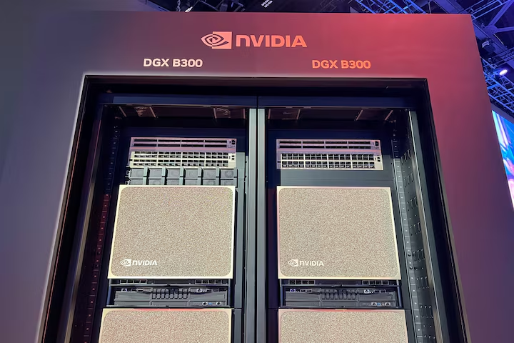NVIDIA B300服务器价格暴涨 较去年底近乎翻倍