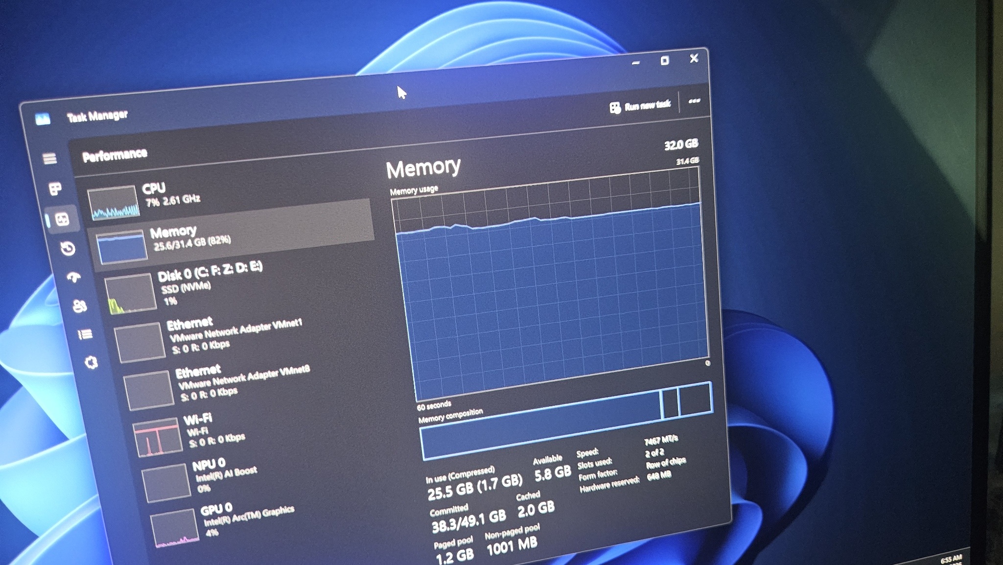 微软悄然撤下“32GB 内存才适合玩游戏”的Windows 11 文档